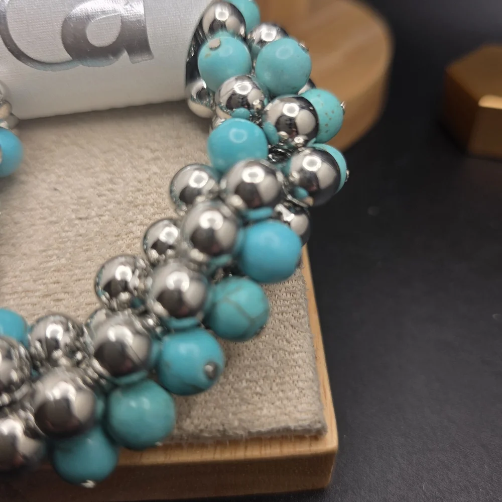 Turquoise and Silver Beaded Bracelet (2281) - Picture 2 of 2